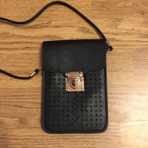 Brand new Brazilian cellphone purse.